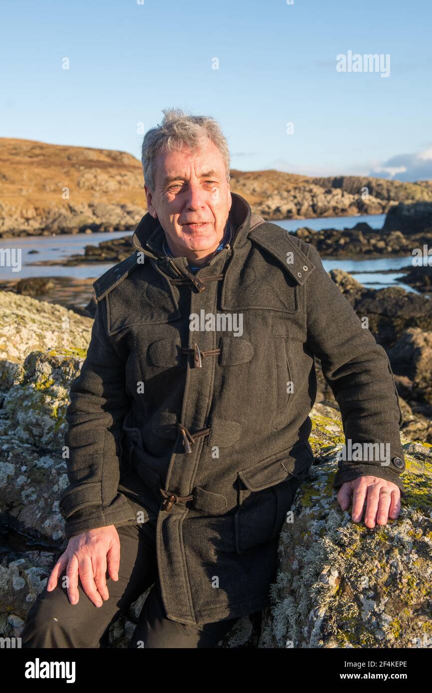 Donald S Murray Scottish autore nella sua casa a Shetland Nato a Ness nell'isola di Lewis scrittore di Guga Hunters e in un velo di Mist Foto Stock