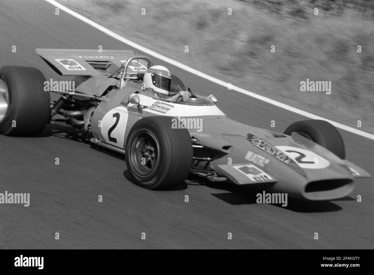 Jackie STEWART guida la vettura di F1 MATRA-Ford a piena velocità durante il Gran Premio di Francia 1969, nel circuito di Charade vicino a Clermont-Ferrand. Foto Stock