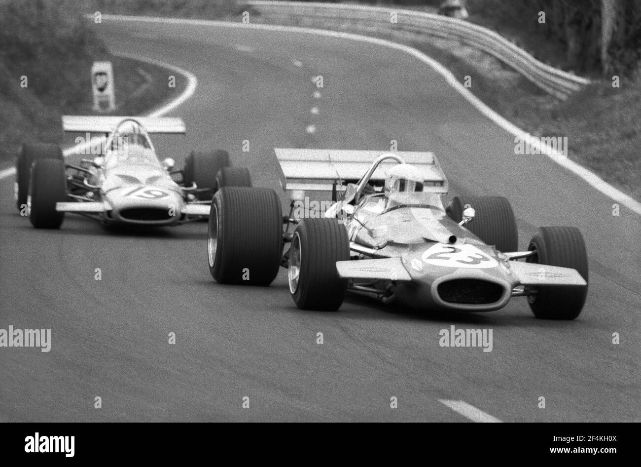 Jack BRABHAM alla guida della Brabham-Ford F1 a piena velocità durante il Gran Premio di Francia 1970, nel circuito di Charade vicino a Clermont-Ferrand. Foto Stock