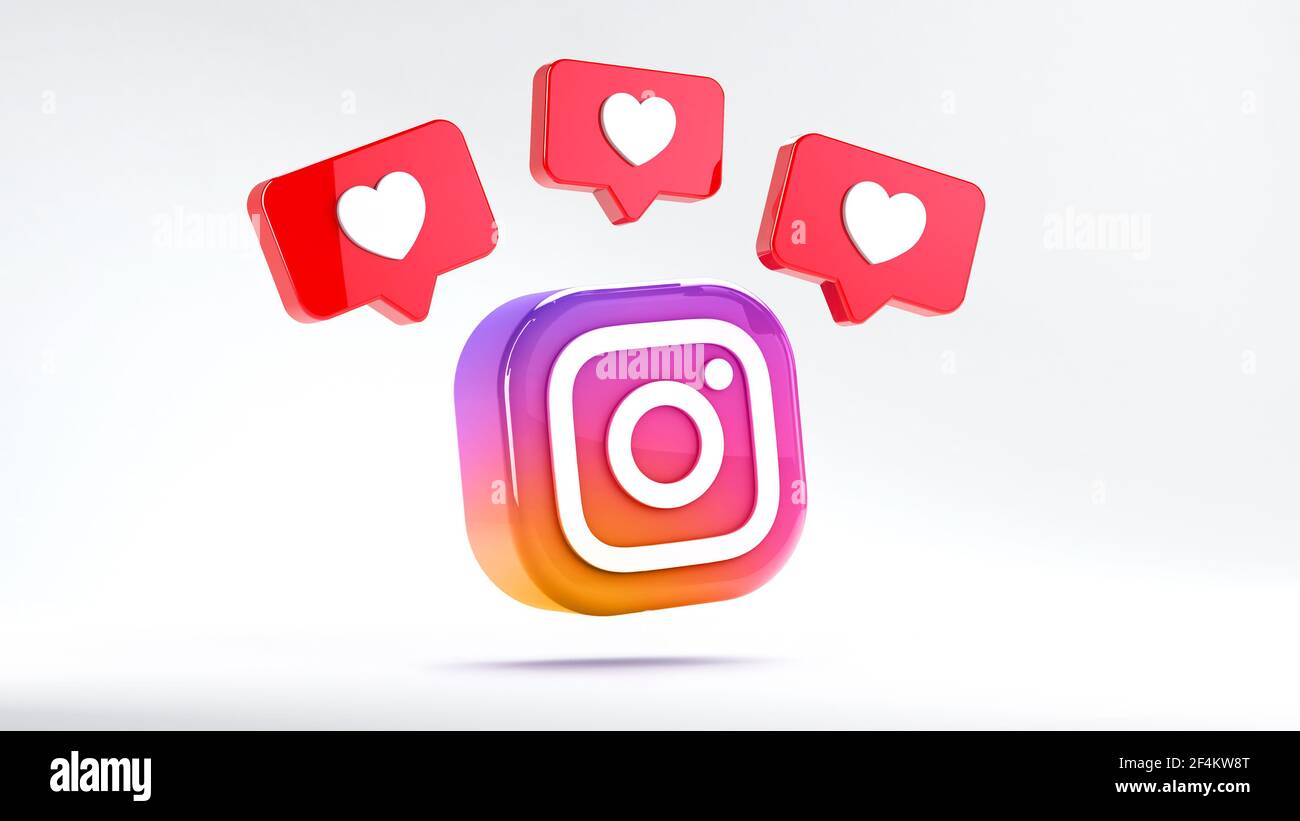 Valencia, Spagna - Marzo, 2021: Icona della fotocamera con logo Instagram isolato con notifiche simili. App social media gratuita per dispositivi mobili per condividere foto Foto Stock