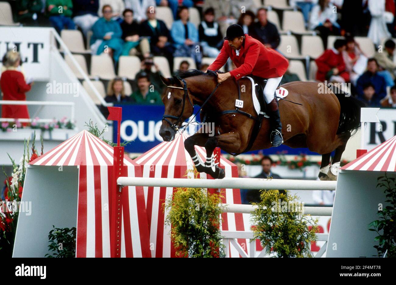 European Showjumping Chamionships, La Baule, 1991, Boris Boor (Aut) Equitazione Love Me Tender Foto Stock