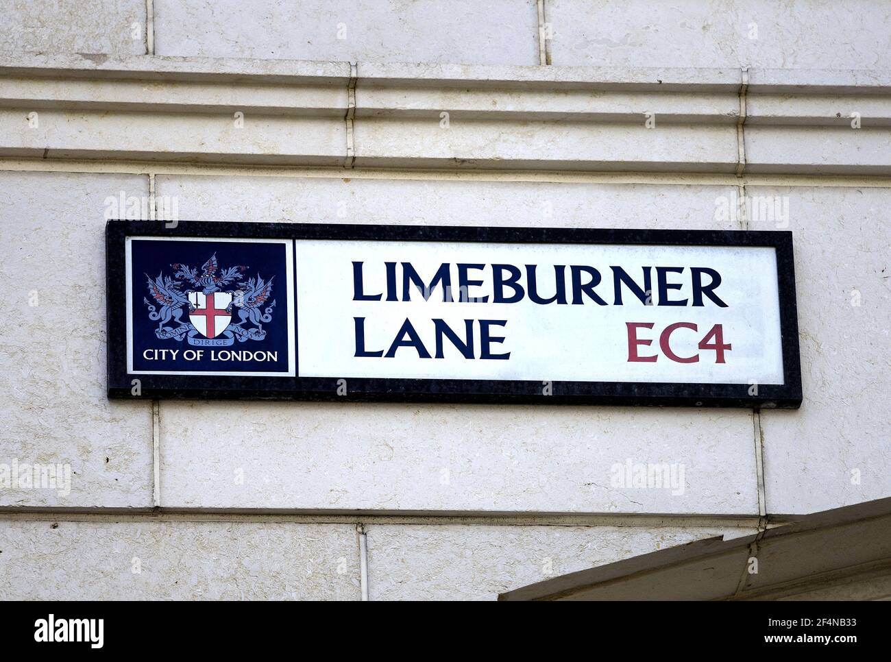 Londra, Inghilterra, Regno Unito. Cartello City of London Street: Limeburner Lane EC4 Foto Stock