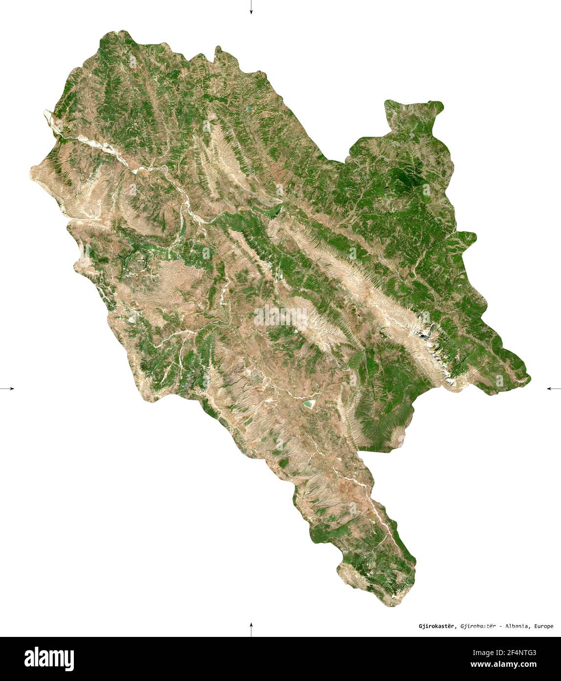 Gjirokaster, contea dell'Albania. Immagini satellitari Sentinel-2. Forma isolata su bianco. Descrizione, ubicazione della capitale. Contiene Coperni modificati Foto Stock