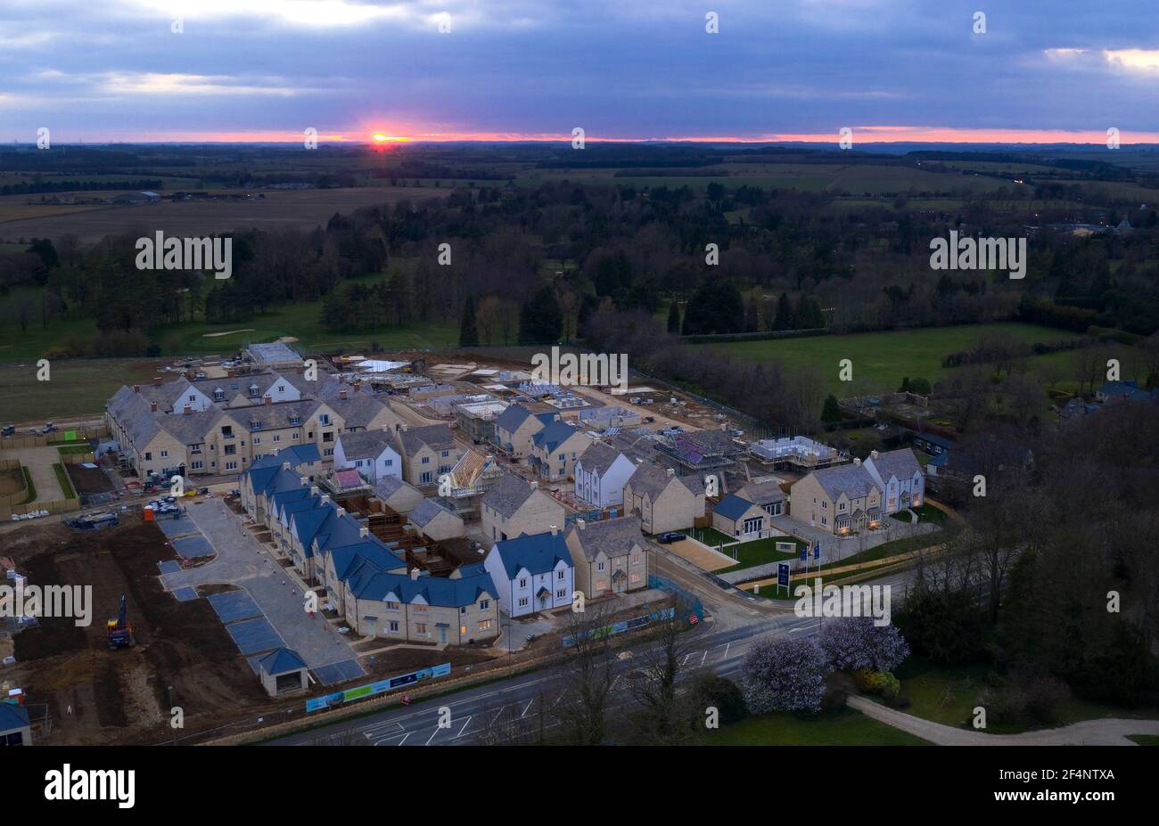 Cotswold Gate esclusivo complesso residenziale vicino a Burford Cotswolds Oxfordshire England Regno Unito Gran Bretagna Cotswold villaggio Foto Stock