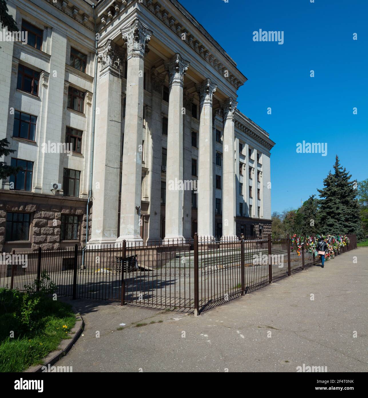 Odessa, Ucraina - Apr 29, 2019: Casa dei sindacati sul campo di Kulikovo, il luogo della morte di 42 persone durante un confronto tra sostenitori Foto Stock