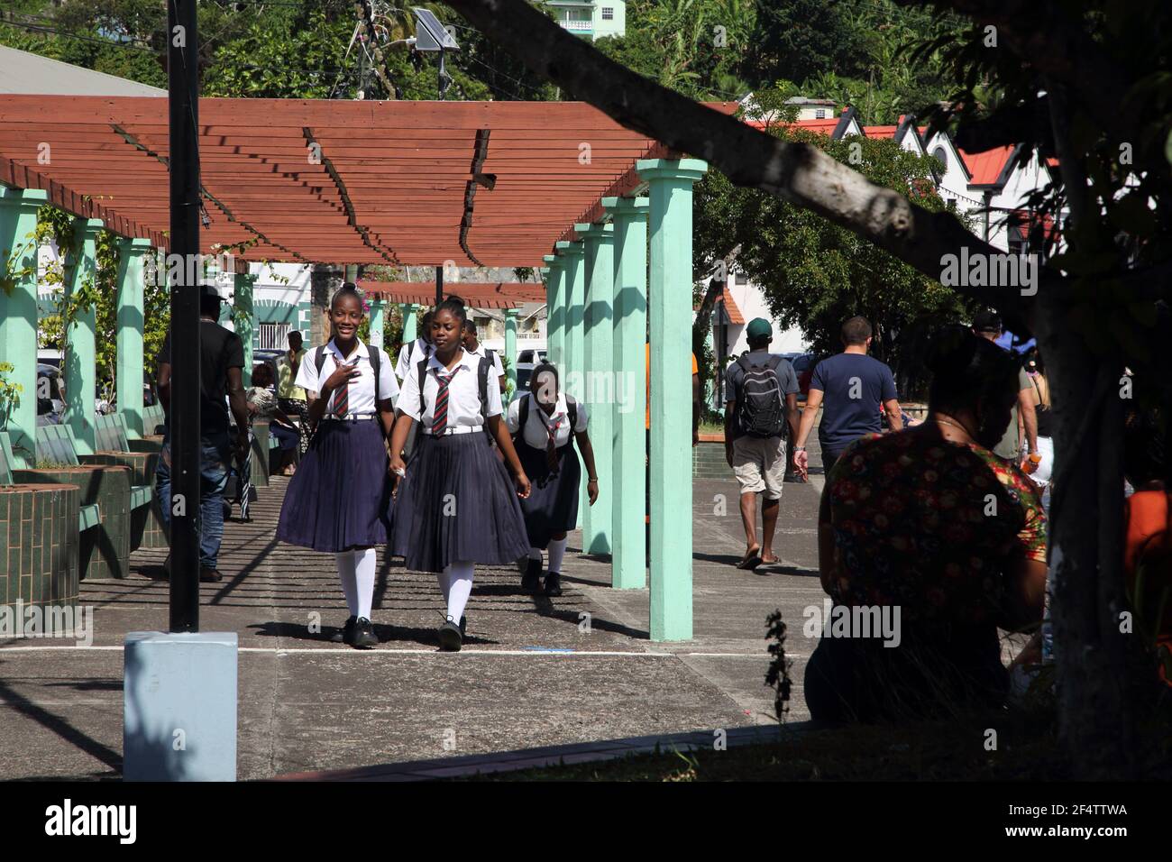 St George's Grenada The Carenage Schoolgirls Foto Stock