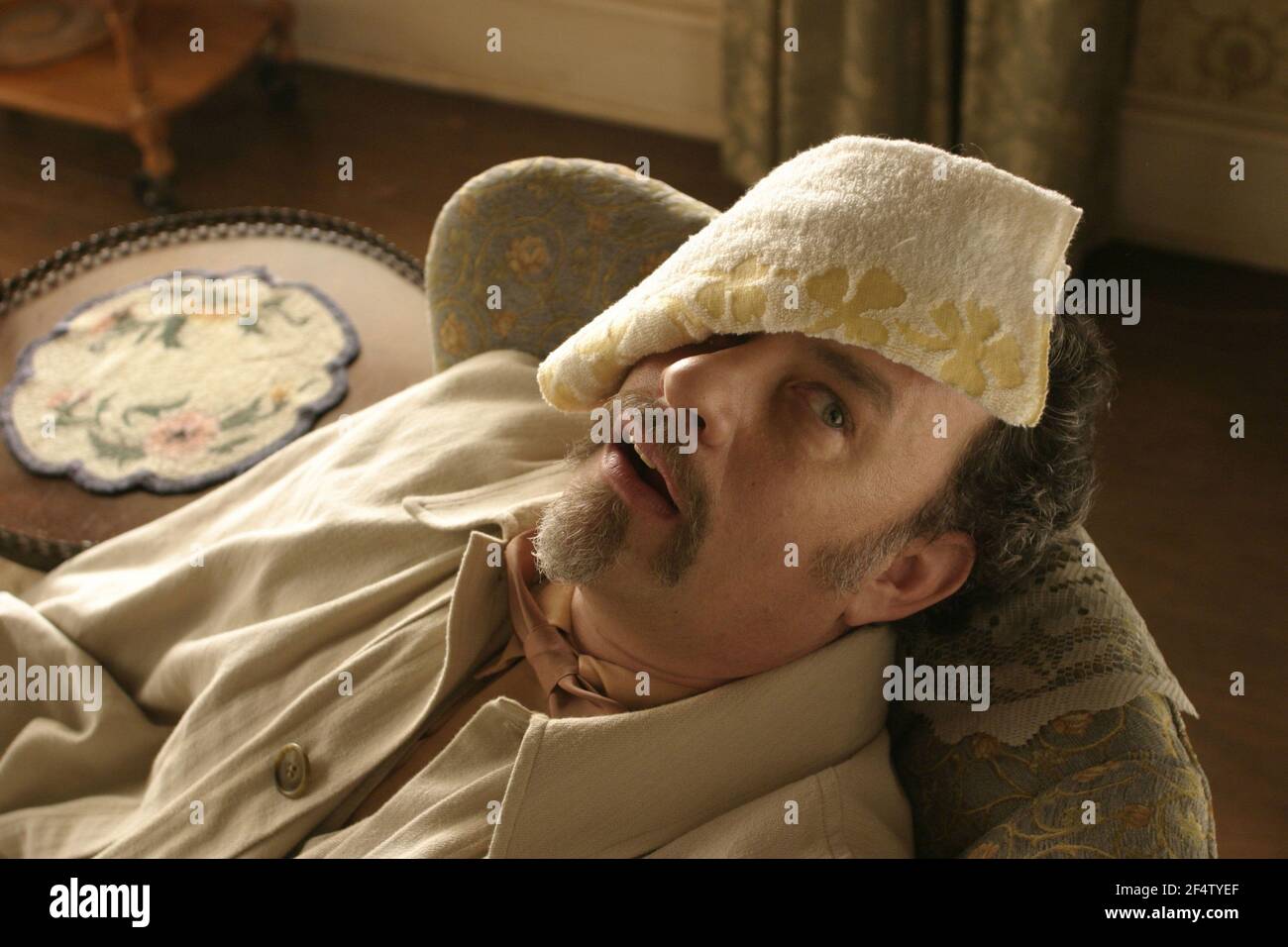 TOM HANKS in THE LADYKILLER (2004), diretto da ETHAN COEN e JOEL COEN. Credit: TOUCHSTONE PICTURES/JACOBSON COMPANY / Album Foto Stock