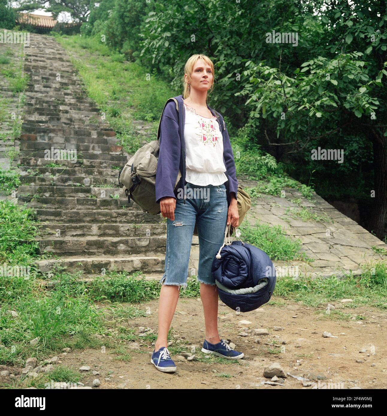 UMA THURMAN IN KILL BILL: VOL. 2 (2004), regia DI QUENTIN TARANTINO. Credit: MIRAMAX / COOPER, ANDREW / Album Foto Stock