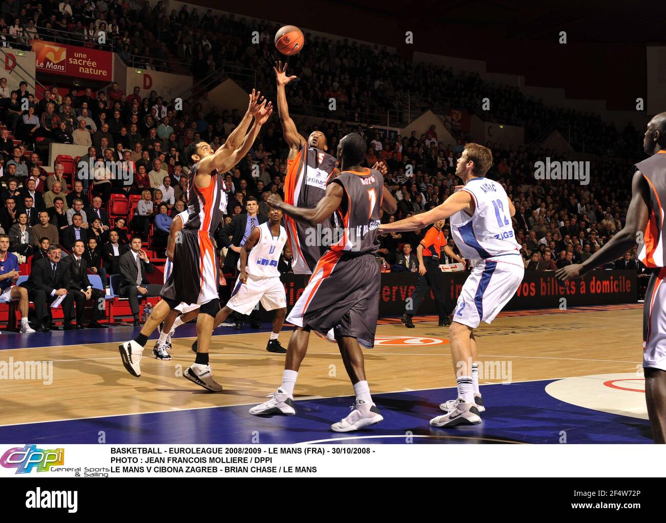 BASKETBALL - EUROLEGA 2008/2009 - LE MANS (FRA) - 30/10/2008 - PHOTO : JEAN FRANCOIS MOLLIERE / DPPI LE MANS V CIBONA ZAGREB - BRIAN CHASE / LE MANS Foto Stock