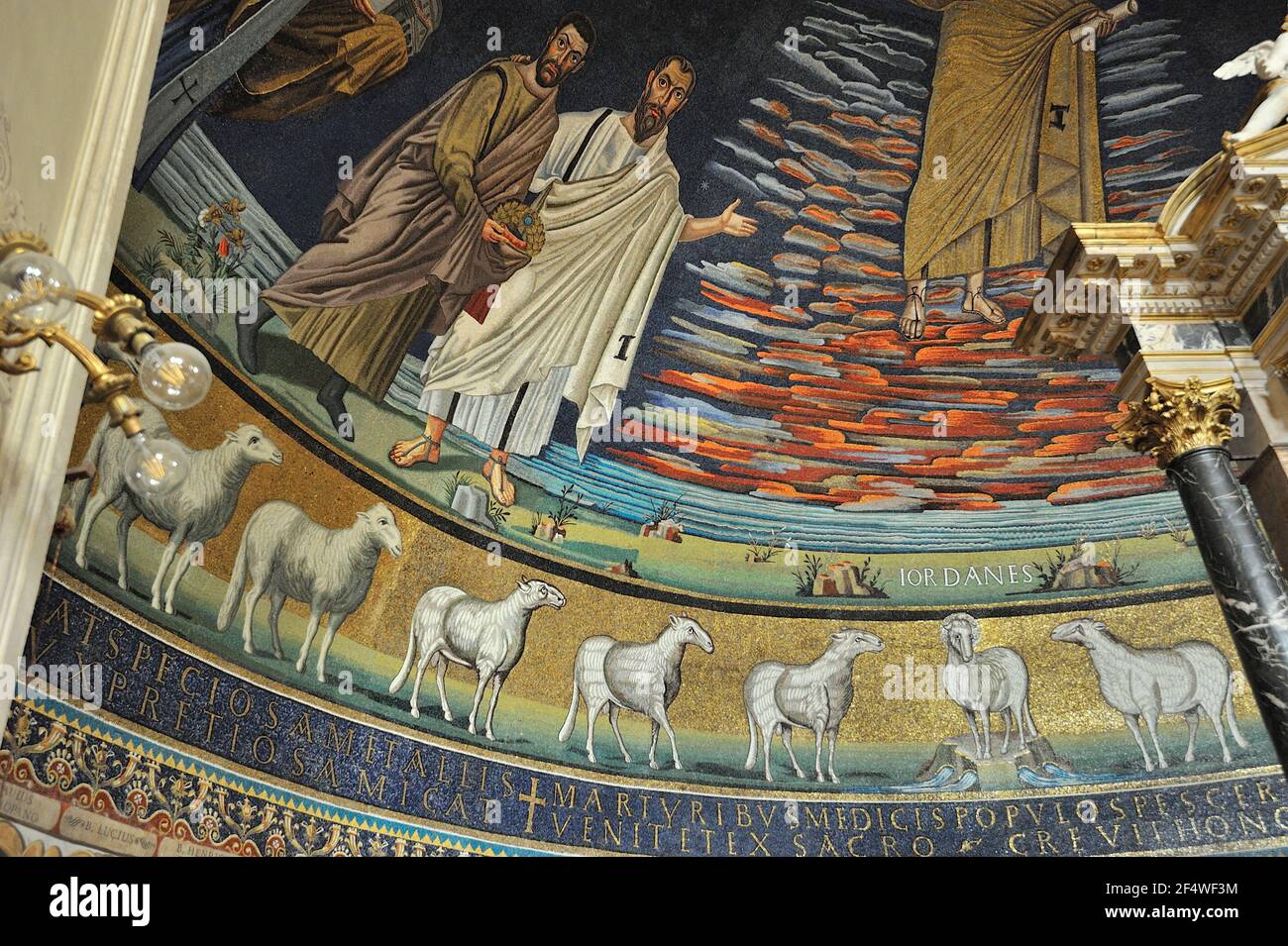 Italia, Roma, Basilica dei Santi Cosma e Damiano, mosaico abside Foto Stock