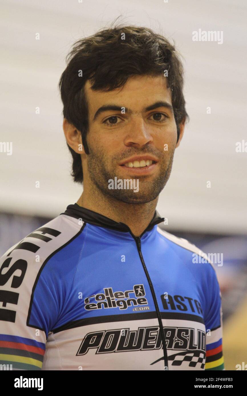 ROLLER - CAMPIONATO FRANCESE - BUGUENAIS (FRA) - 07/02/2010 - FOTO : JEAN-MARC MOUCHET / DPPIMEN ELITE - YANN GUYADER / CAMPIONE DEL MONDO E CAMPIONE FRANCESE Foto Stock