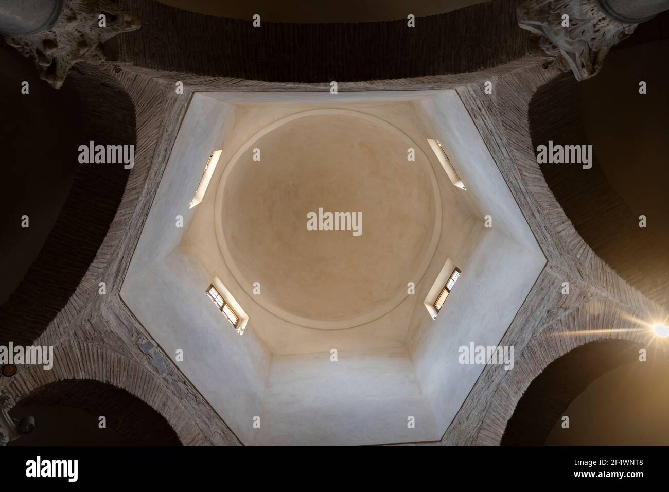 Chiesa di santa sofia benevento immagini e fotografie stock ad alta ...