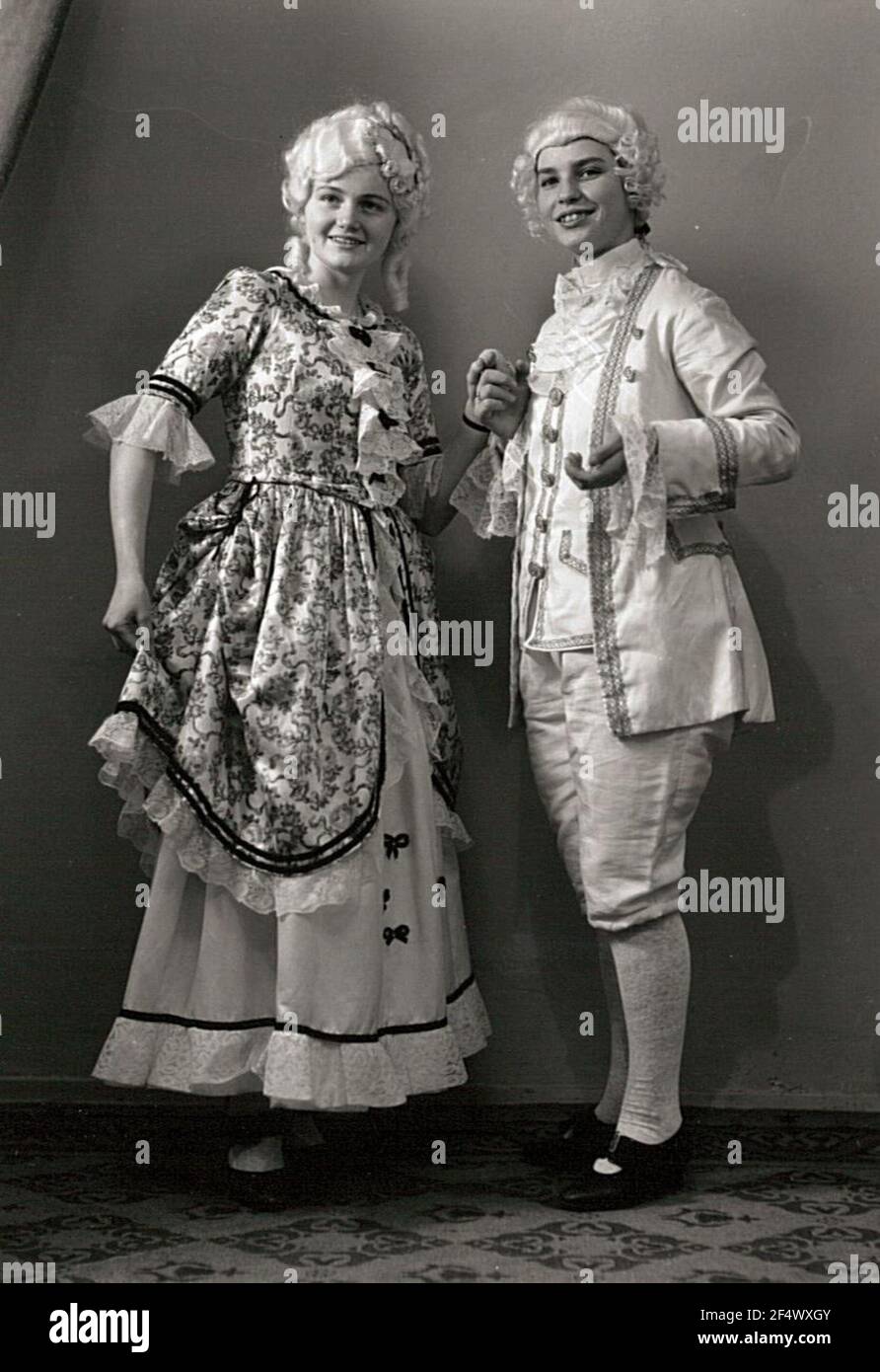 Coppia in costume 'eißner porcellana Foto Stock