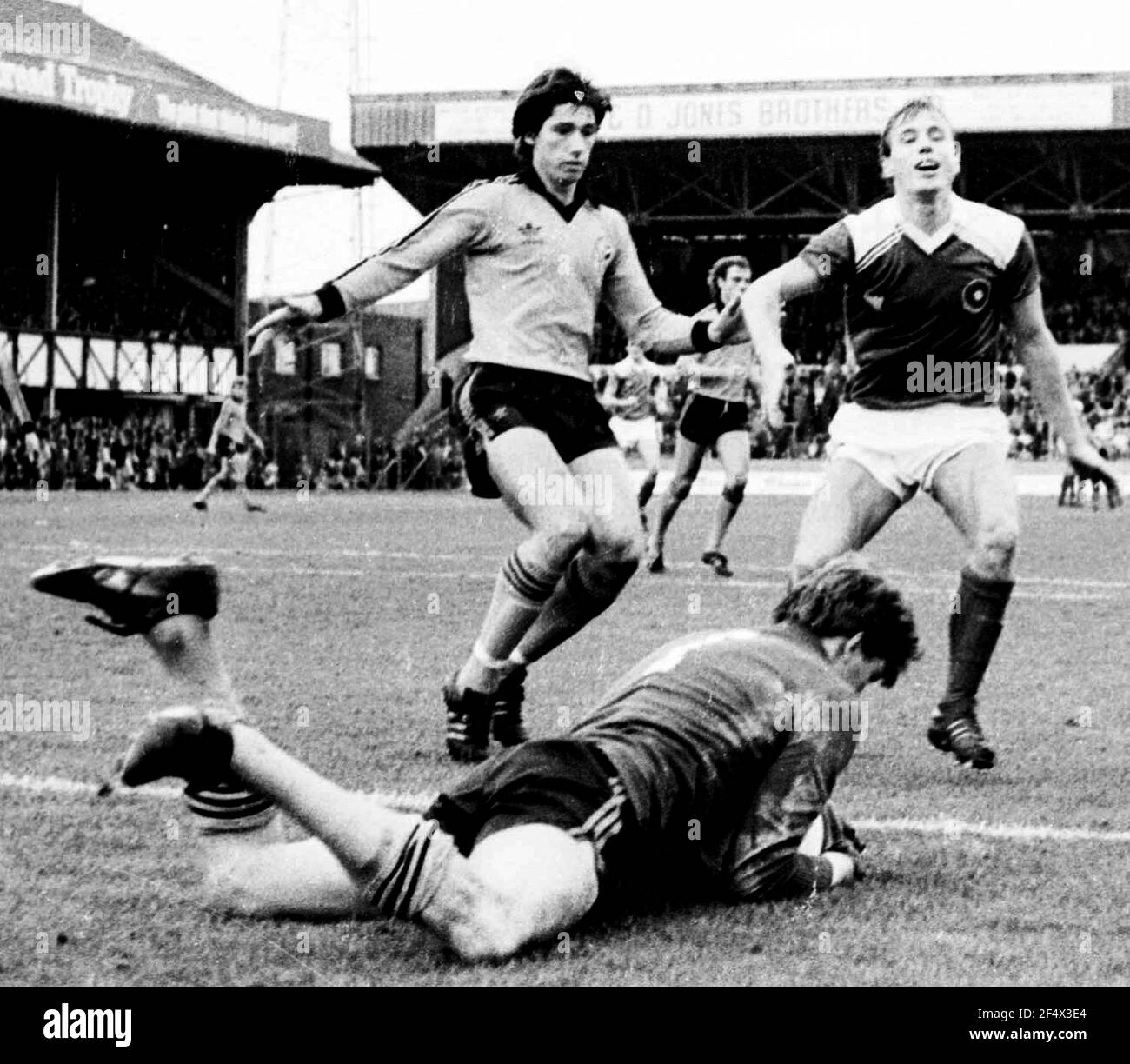 PORTSMOUTH FC, POMPEY, LEIGH BARNARD PIC MIKE WALKER Foto Stock