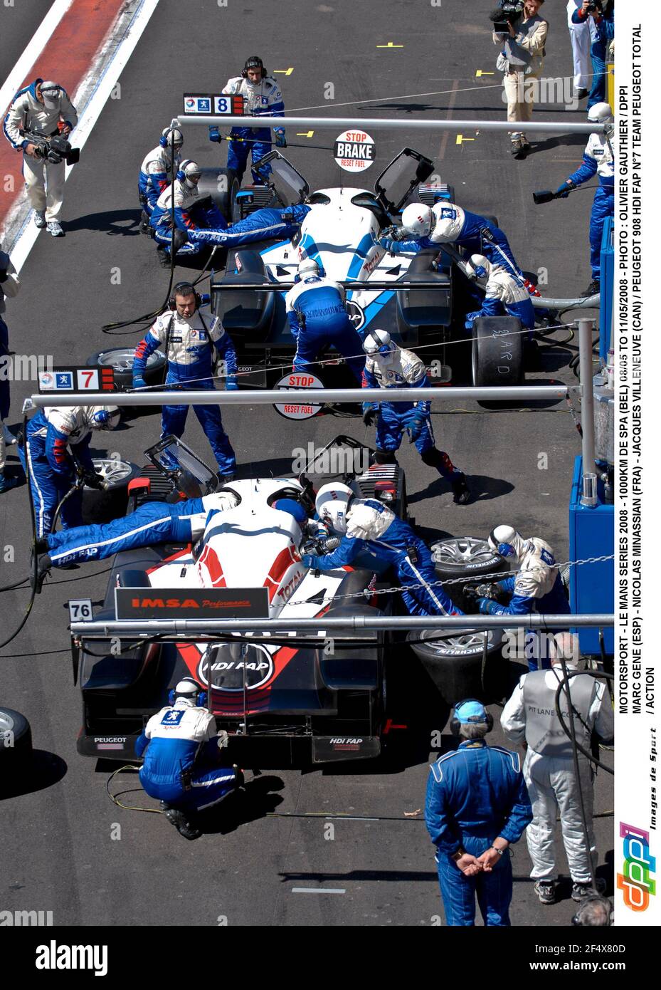 MOTORSPORT - LE MANS SERIES 2008 - 1000KM DE SPA (BEL) 08/05 TO 11/05/2008 - PHOTO : OLIVIER GAUTHIER / DPPI MARC GENE (ESP) - NICOLAS MINASSIAN (FRA) - JACQUES VILLENEUVE (CAN) / PEUGEOT 908 HDI FAP N°7 TEAM PEUGEOT TOTALE / AZIONE PITSTOP STOP RIFORNIMENTO Foto Stock