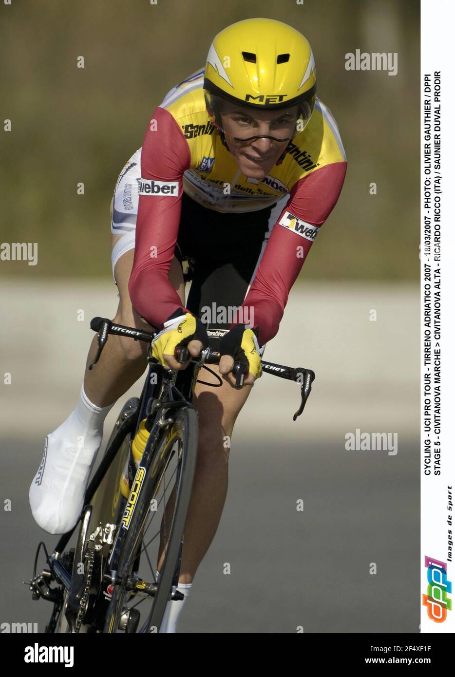 CICLISMO - UCI PRO TOUR - TIRRENO ADRIATICO 2007 - 18/03/2007 - PHOTO: OLIVIER GAUTHIER / DPPI STAGE 5 - CIVITANOVA MARCHE > CIVITANOVA ALTA - RICARDO RICCO (ITA) / SAUNIER DUVAL PRODIR Foto Stock