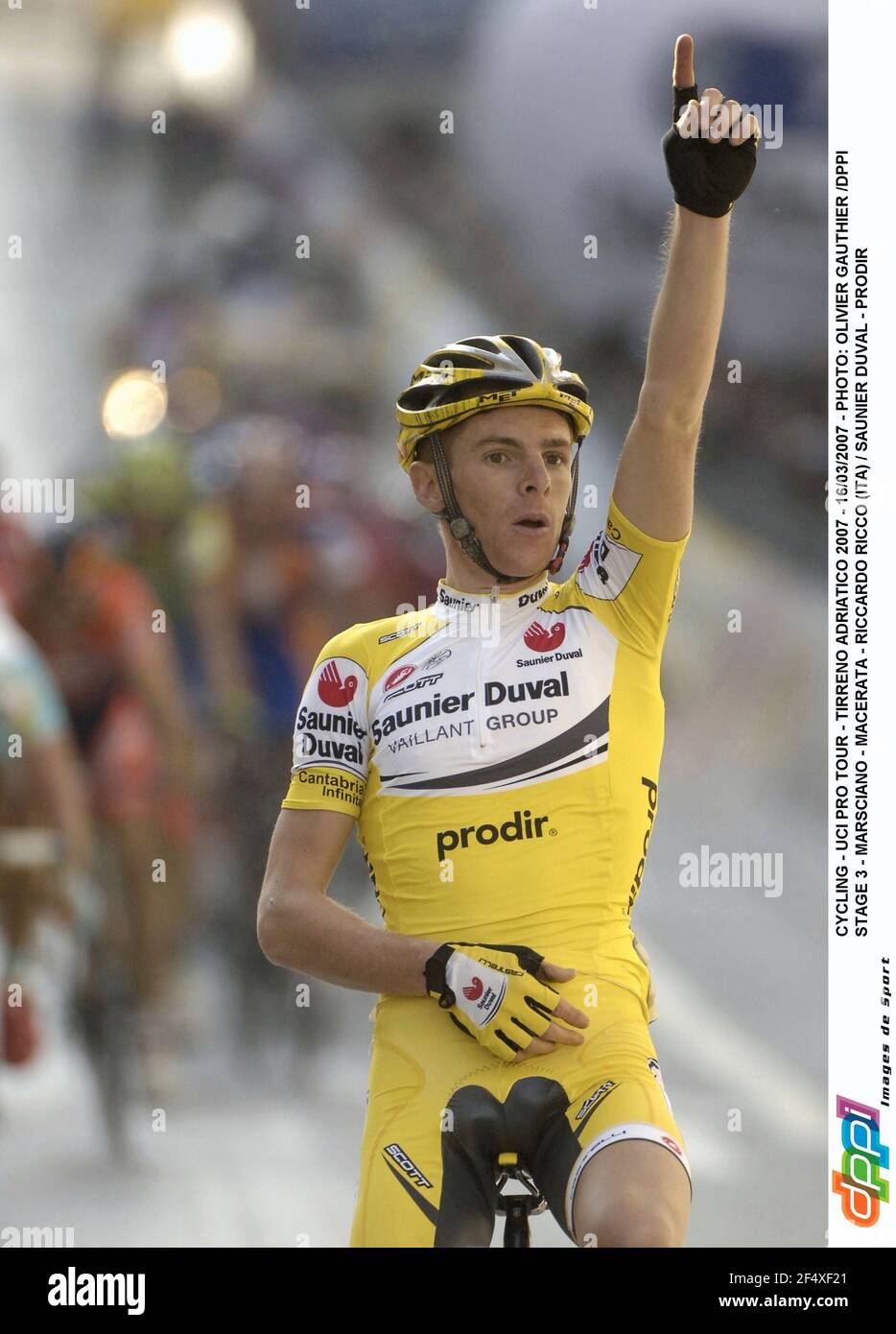 CICLISMO - UCI PRO TOUR - TIRRENO ADRIATICO 2007 - 16/03/2007 - PHOTO: OLIVIER GAUTHIER /DPPI STAGE 3 - MARSCIANO - MACERATA - RICCARDO RICCO (ITA) / SAUNIER DUVAL - PRODIR Foto Stock