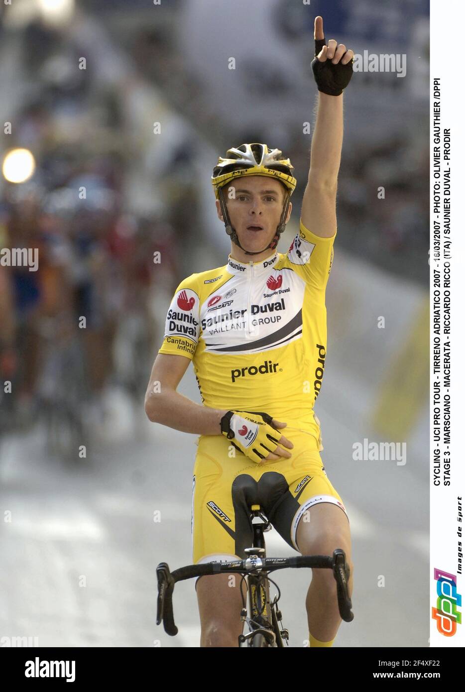 CICLISMO - UCI PRO TOUR - TIRRENO ADRIATICO 2007 - 16/03/2007 - PHOTO: OLIVIER GAUTHIER /DPPI STAGE 3 - MARSCIANO - MACERATA - RICCARDO RICCO (ITA) / SAUNIER DUVAL - PRODIR Foto Stock