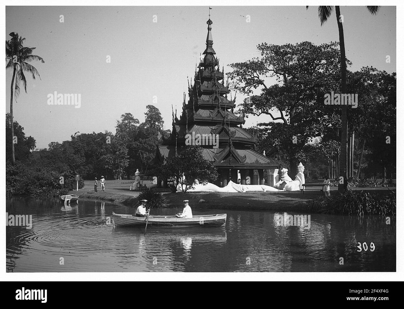 Yangon, Pagoda di Dagon Pendente Foto Stock