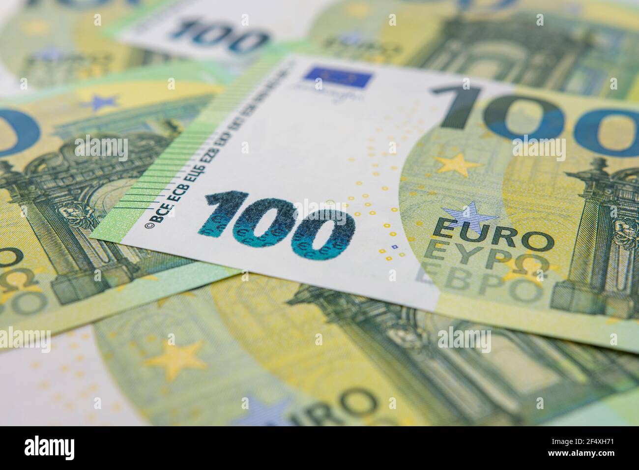 Closeup su cento euro fatture. Foto Stock