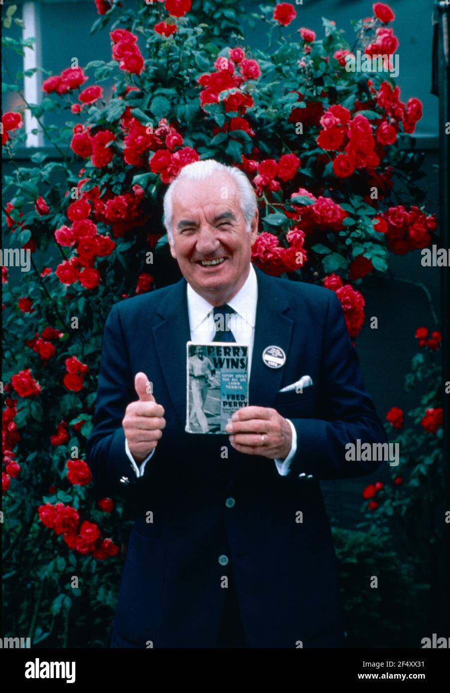 Ex tennista britannico Fred Perry, anni '90 Foto stock - Alamy