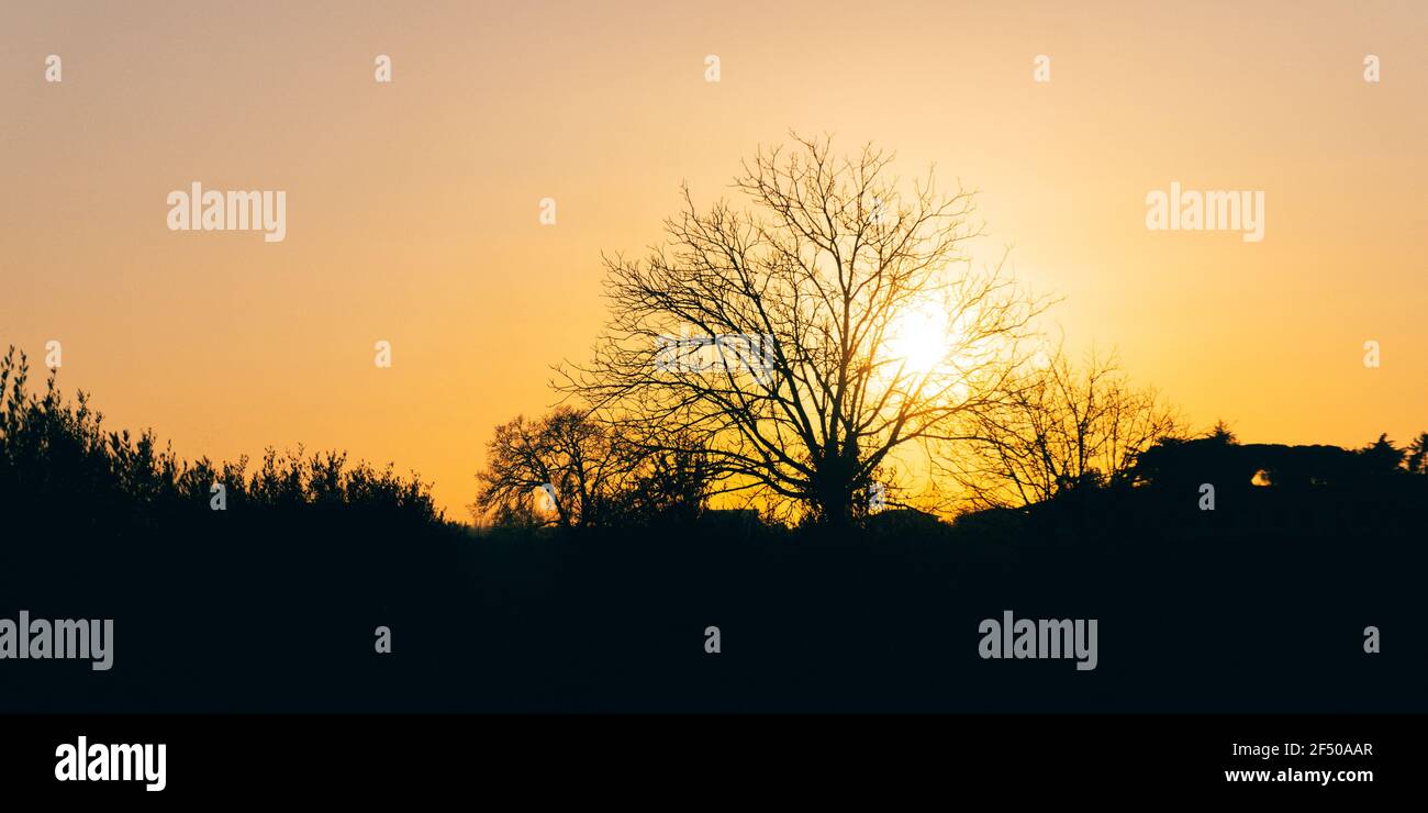 Paesaggio tramonto in un giorno d'inverno Foto Stock