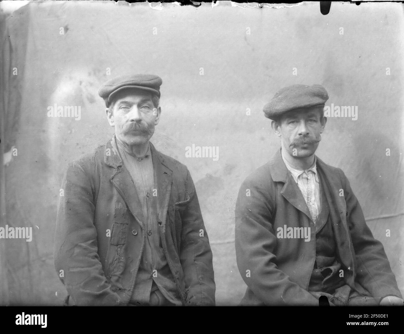 Lavoratori della fabbrica di griglia Foto Stock