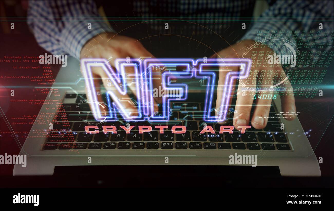 NFT segno della criptovaluta, simbolo non fungibile di oggetti da collezione unici, blockchain e simbolo della tecnologia di vendita di opere d'arte digitali. Uomo che scrive sul keyboar Foto Stock