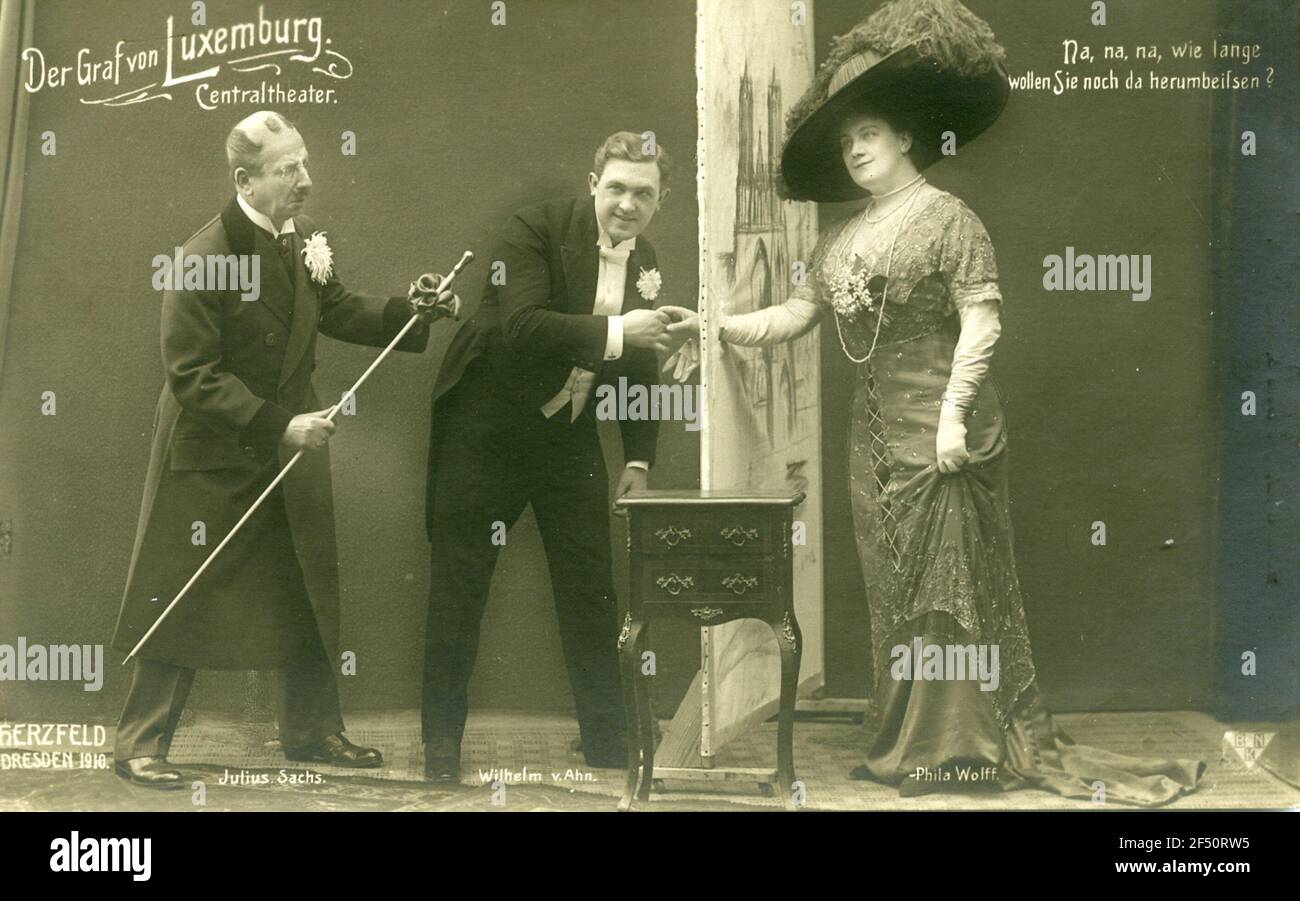 Giulio Sachs come Principe, Guglielmo von Ahn come Conte di Lussemburgo e Phila Wolff come Angèle Foto Stock