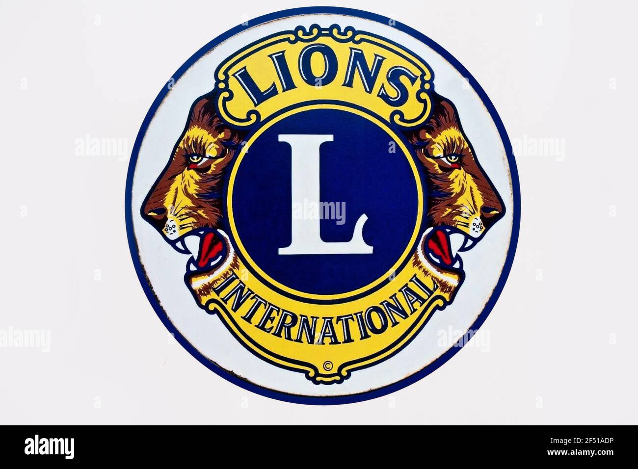 ST. PAUL, MN, USA - 13 MARZO 2021 - Logo del marchio e emblema del marchio Lions Club International. Foto Stock