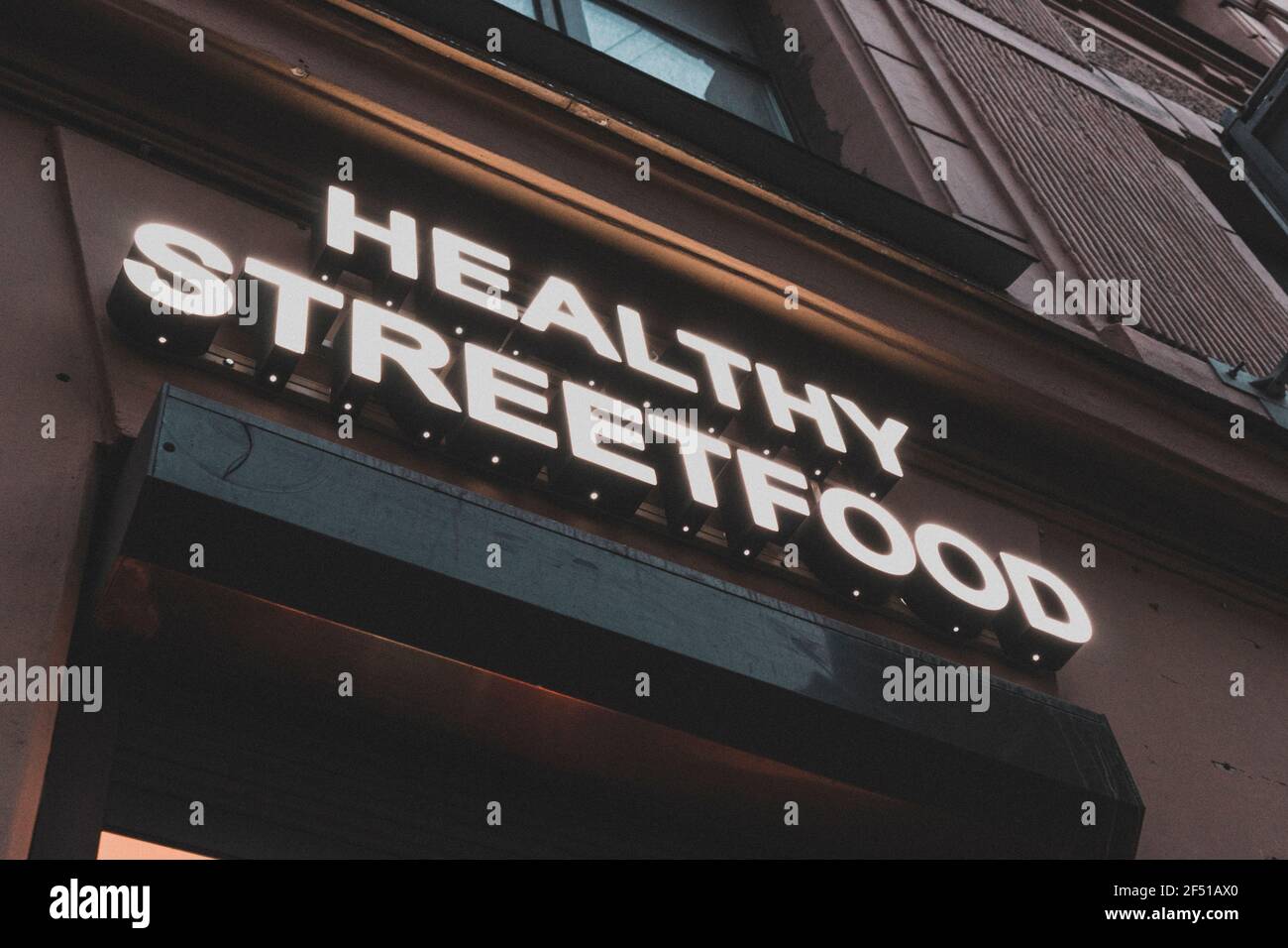 cartello banner cafè sano streetfood mangiare fresco cena di sicurezza Foto Stock