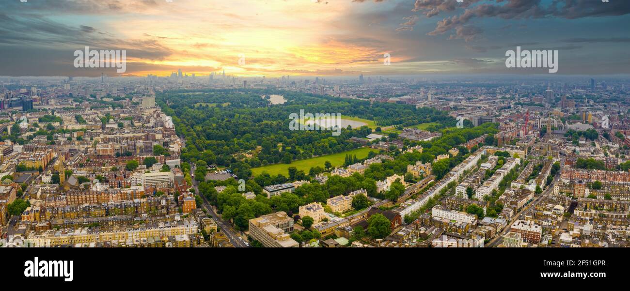 Splendida vista aerea di Londra dall'alto con Hyde Park Foto Stock