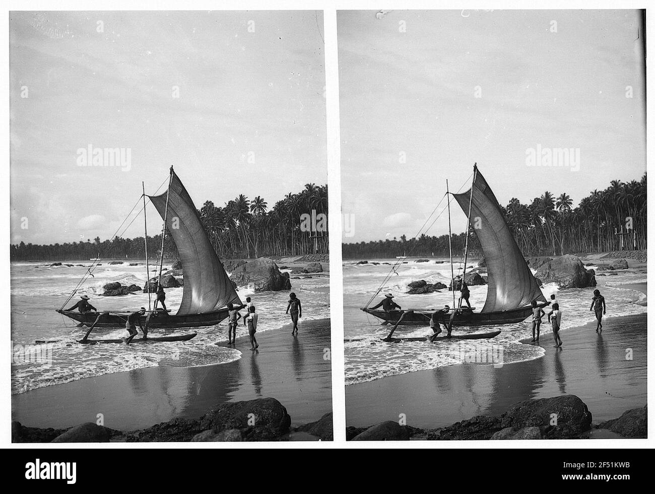 Monte Lavinia / Sri Lanka: Ottenere le barche da pesca sulla spiaggia Foto Stock