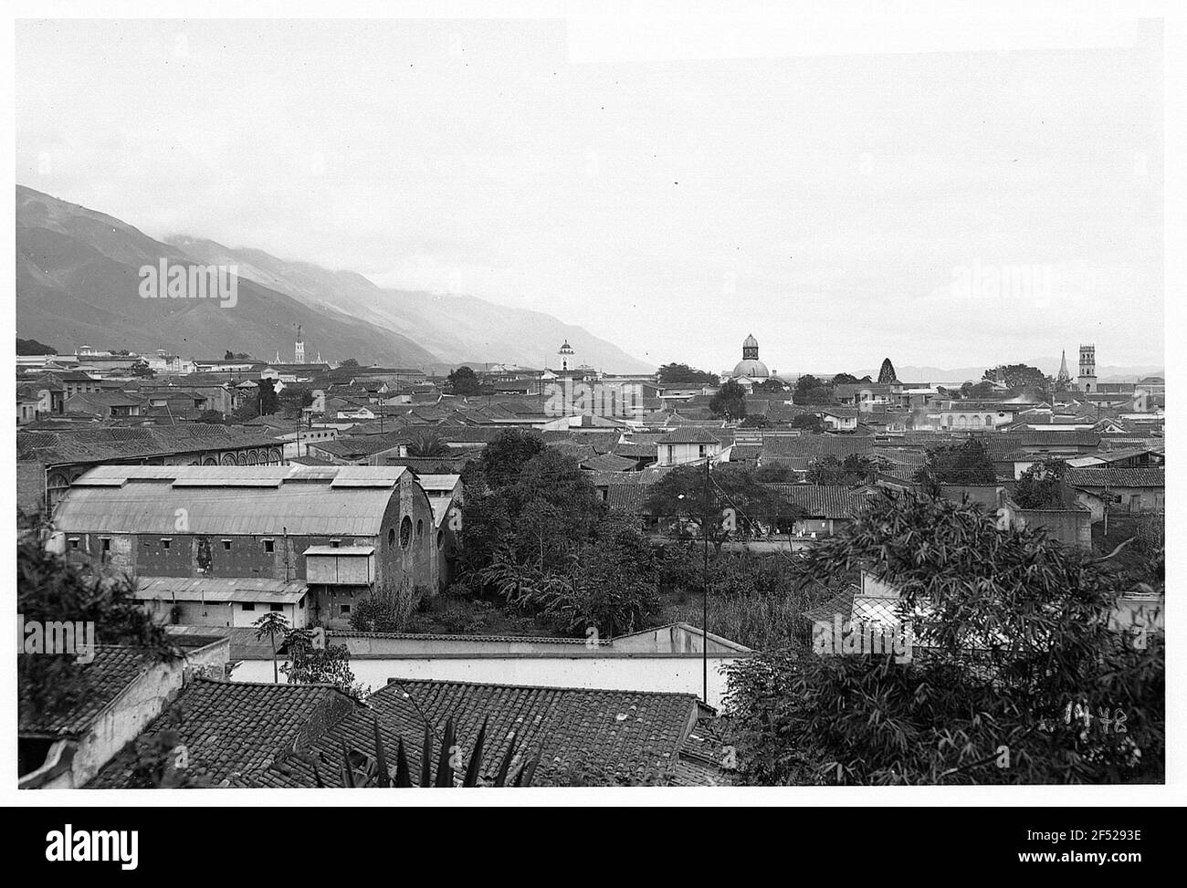Caracas, Venezuela: Vista sulla città da una collina Foto Stock