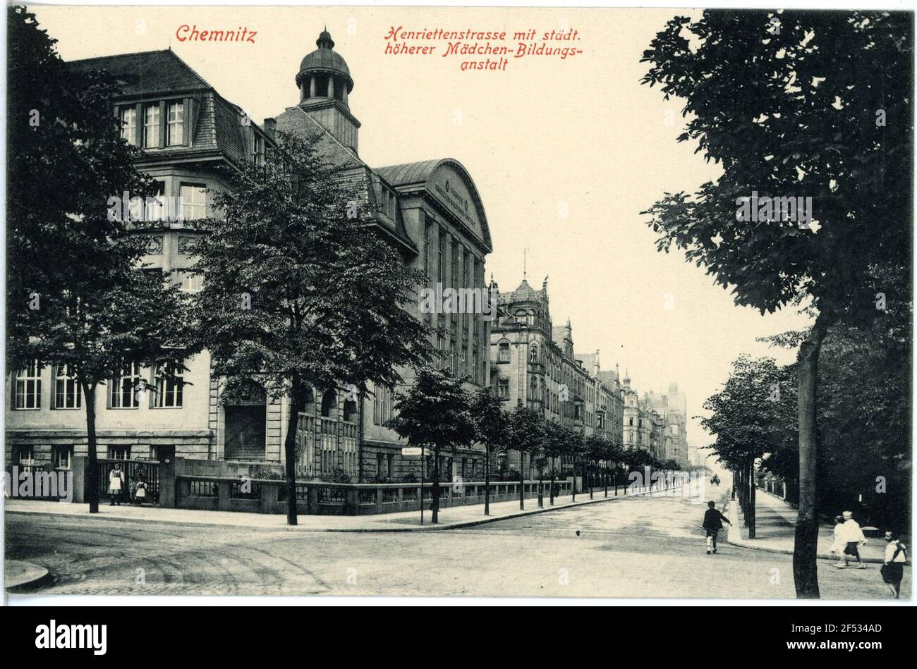 Henriettenstraße con l'istituto superiore di formazione della ragazza Chemnitz. Henriettenstraße m.. Istituto superiore di Educazione della ragazza Foto Stock