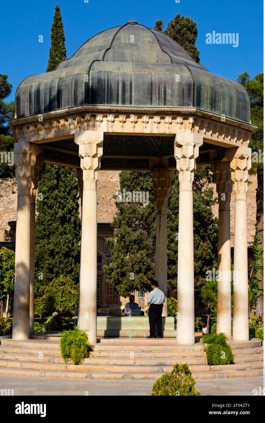 Geografia / viaggio, tomba di Hafez, Shiraz, Additional-Rights-Clearance-Info-Not-Available Foto Stock