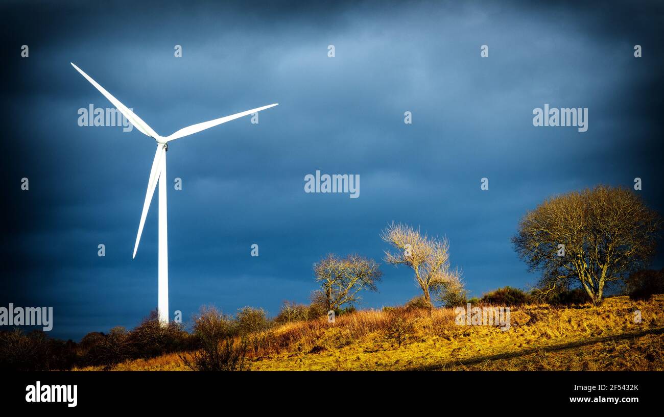 Turbine eoliche, Cathkin Braes Country Park, Glasgow, Scozia, Regno Unito Foto Stock