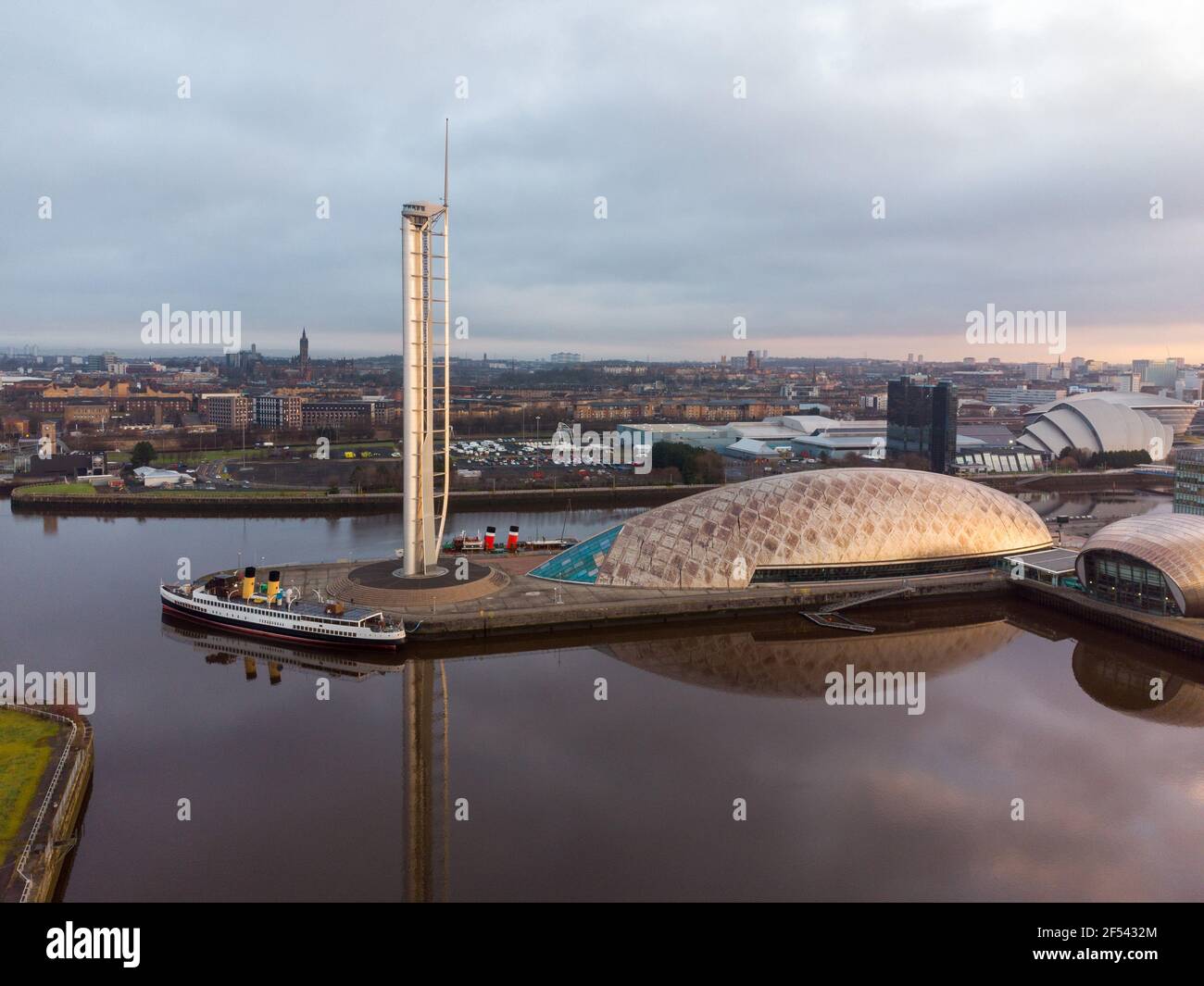 Glasgow Science Center & Tower, Pacific Quay, Glasgow, Scozia, Regno Unito Foto Stock