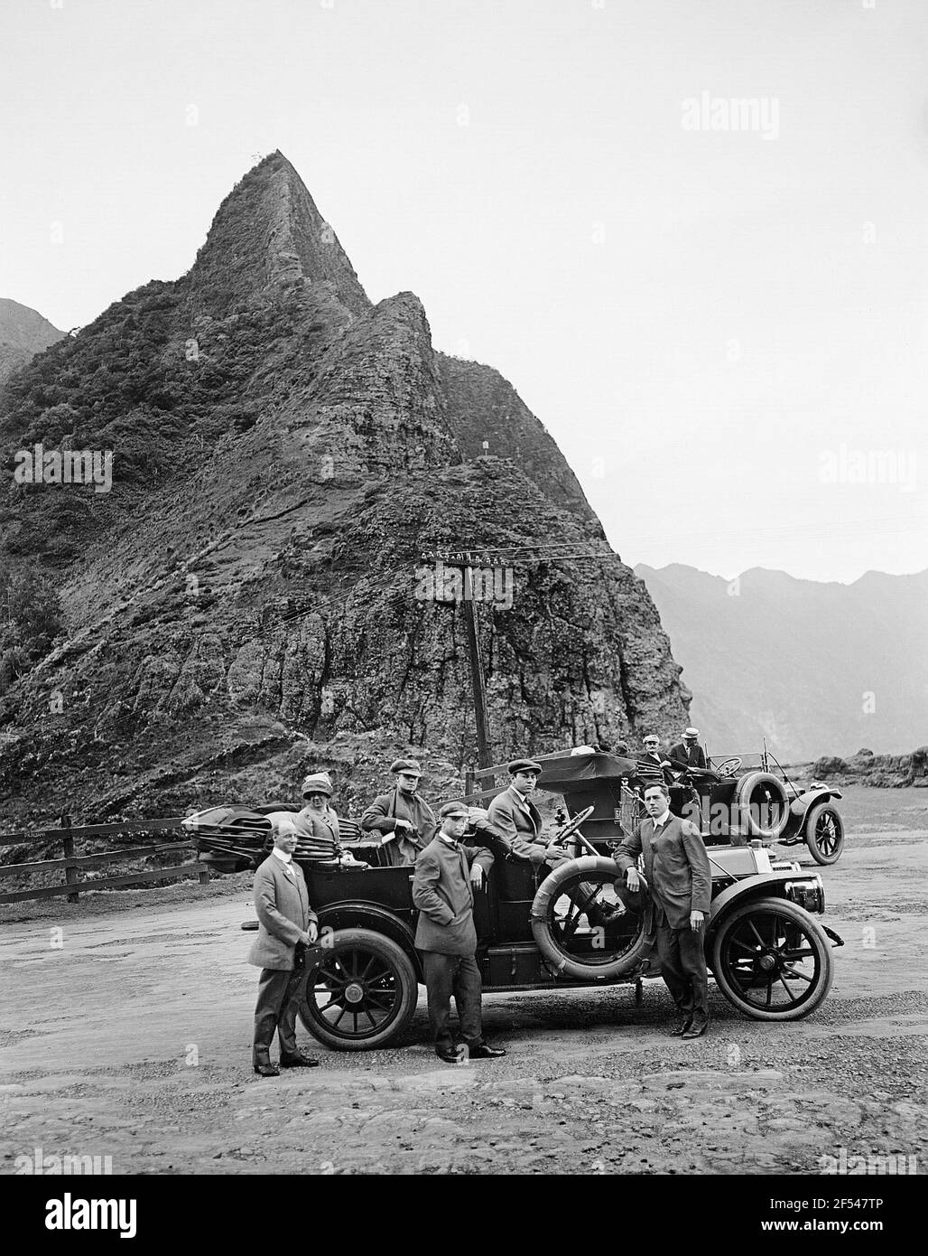 Viaggi nel mondo. Hawai. Compagnia di viaggi con automobili in montagna (Pali) a Honolulu compagnia di viaggi con automobili in montagna (Pali) a Honolulu Foto Stock