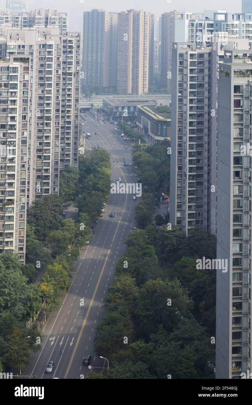 Edificio di appartamenti alto blocchi città di Chengdu nella provincia del Sichuan in Cina la008738 Foto Stock