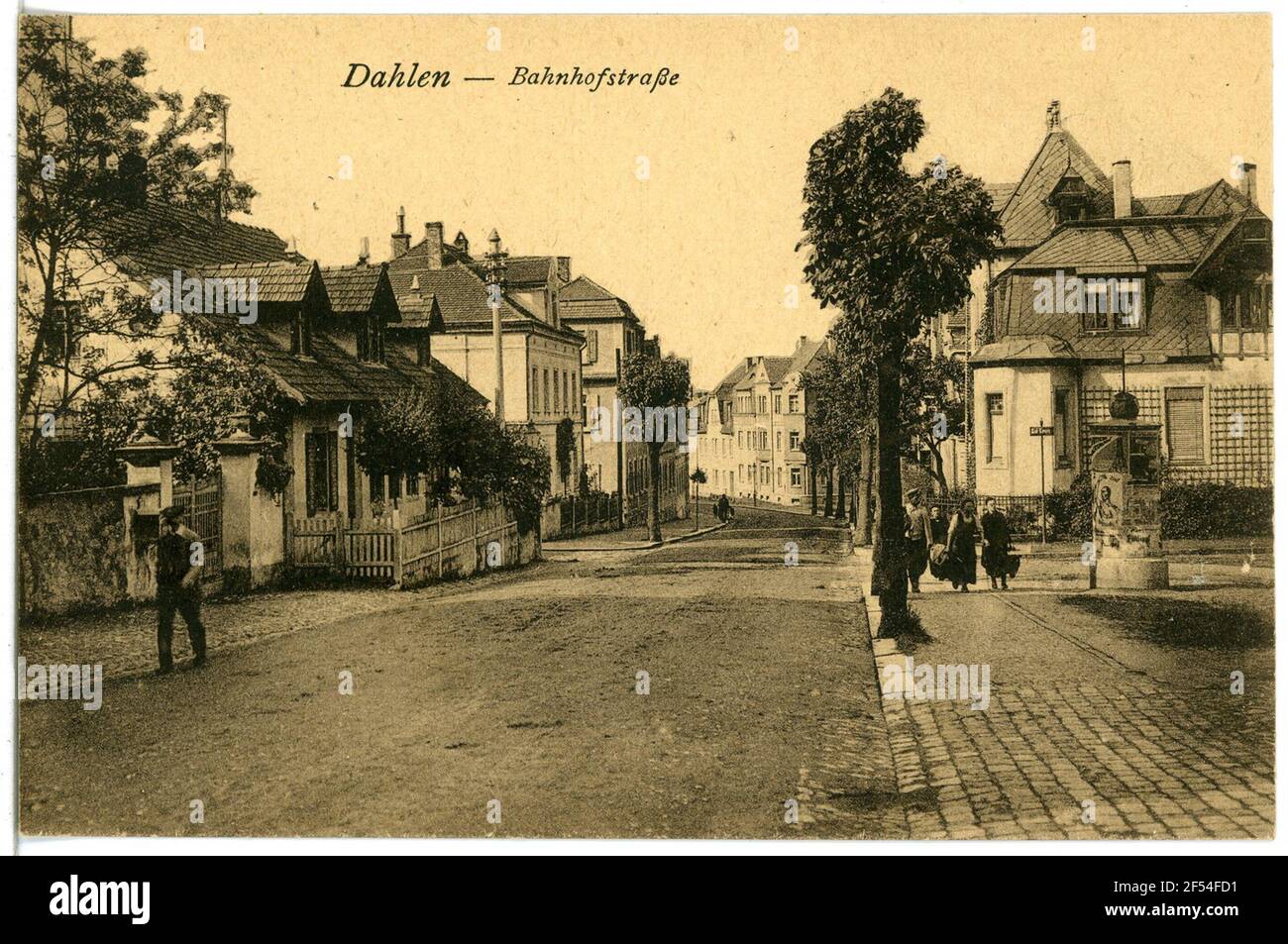 Bahnhofstraße scarico. Bahnhofstraße. Vista sul bivio Weststraße e Südstraße a nord Foto Stock