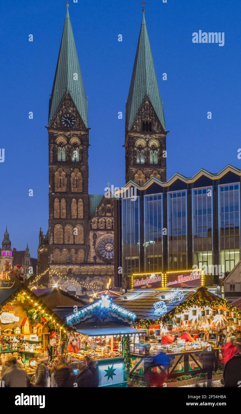 Geografia / viaggio, Germania, Brema, mercatino di Natale di sera, diritti aggiuntivi-clearance-Info-non-disponibile Foto Stock