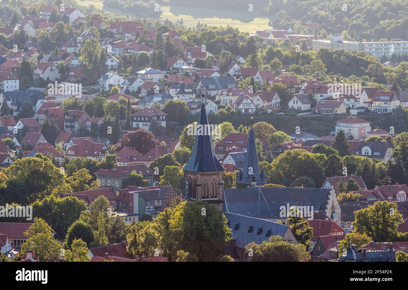 Geografia / viaggio, Germania, Sassonia-Anhalt, Wernigerode, Chiesa di San Silvestro in serata, diritti aggiuntivi-clearance-Info-non-disponibile Foto Stock