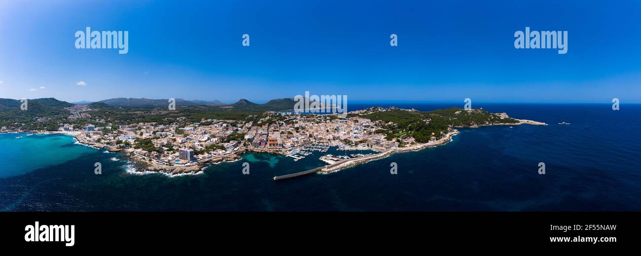 Spagna, Maiorca, Cala Ratjada, veduta aerea della baia di Cala Gat Foto Stock