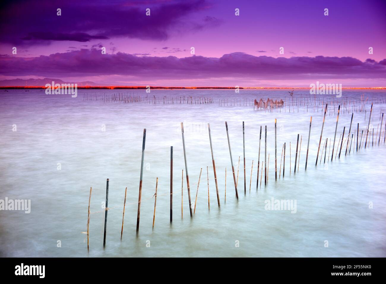 Spagna, Valencia, Albufera, tramonto panoramico sul mare Foto Stock