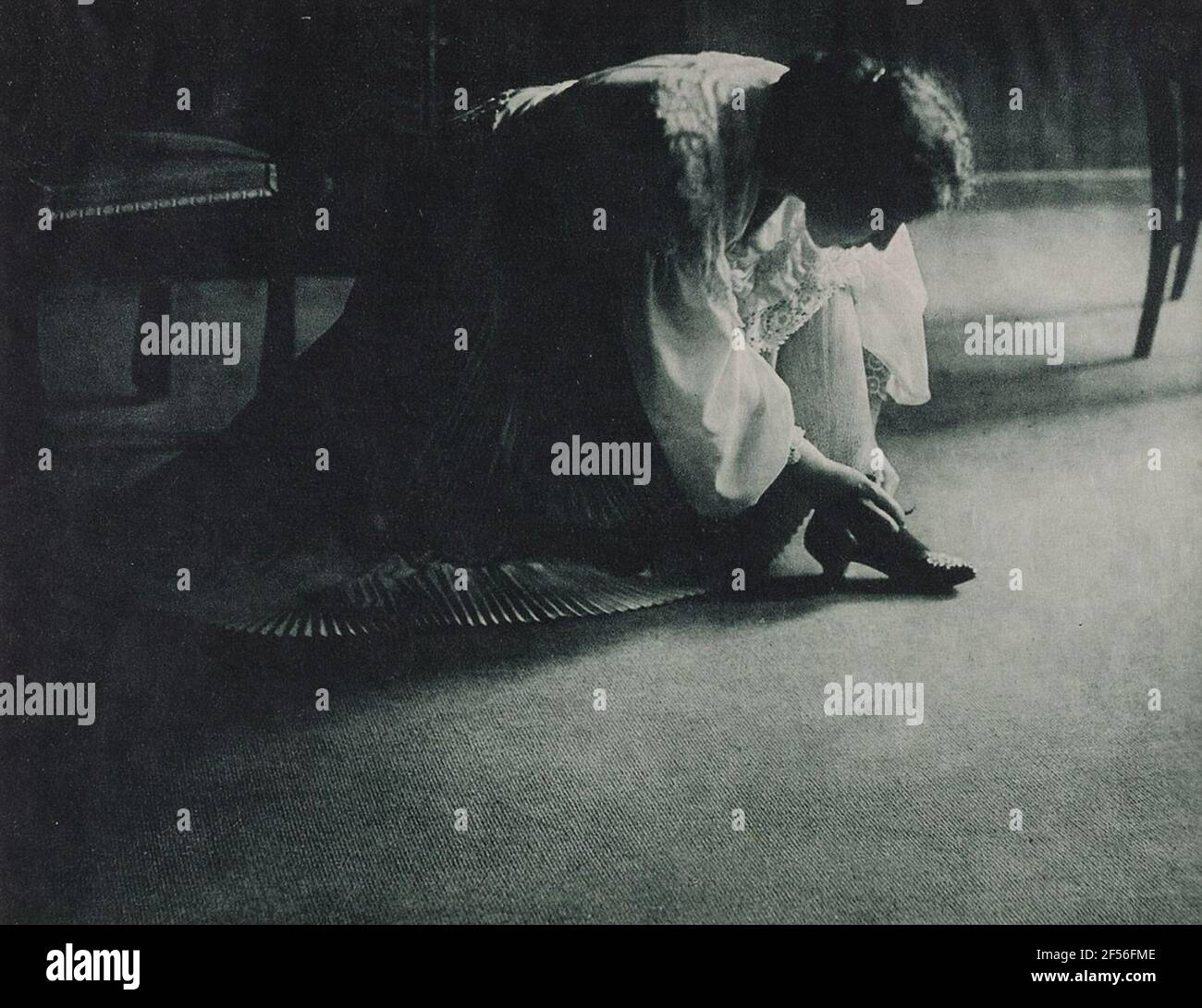 La nuova scarpa. Raccolta di Juhl, acquisita nel 1916 Foto Stock