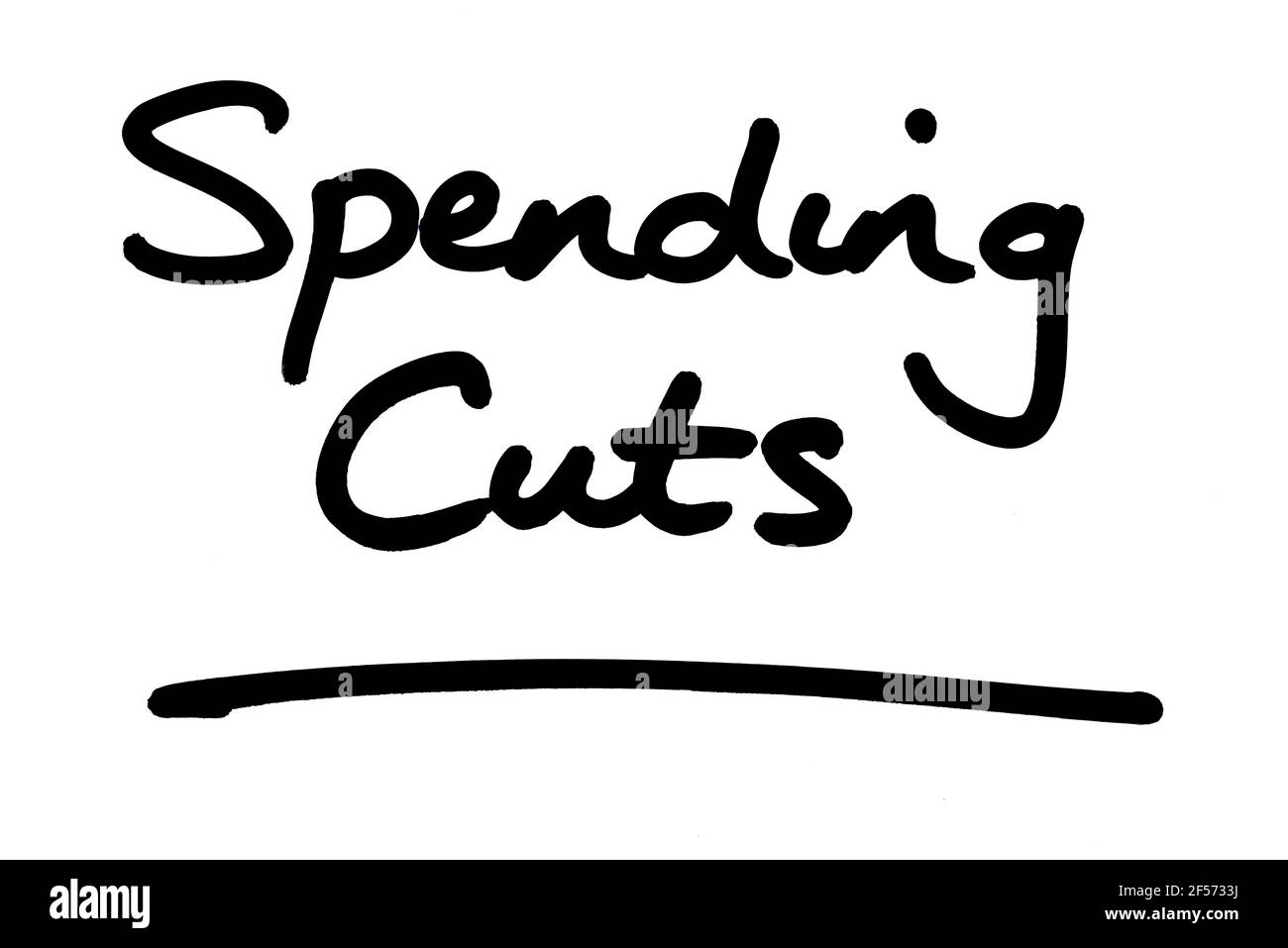 Tagli alla spesa, scritti a mano su sfondo bianco. Foto Stock