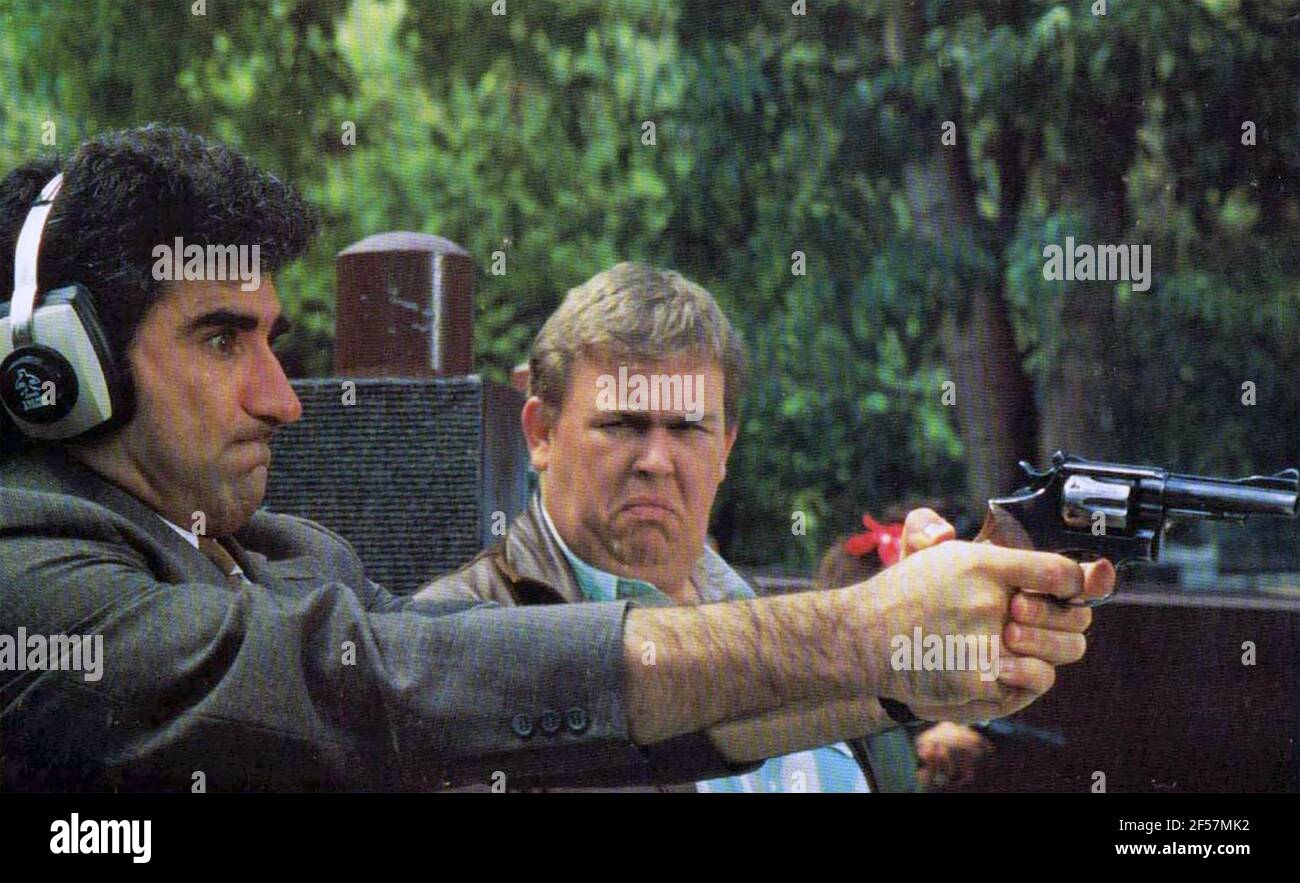 FILM ARMATO E PERICOLOSO di 1986 Columbia Pictures con John Candy A destra e Eugene Levy Foto Stock