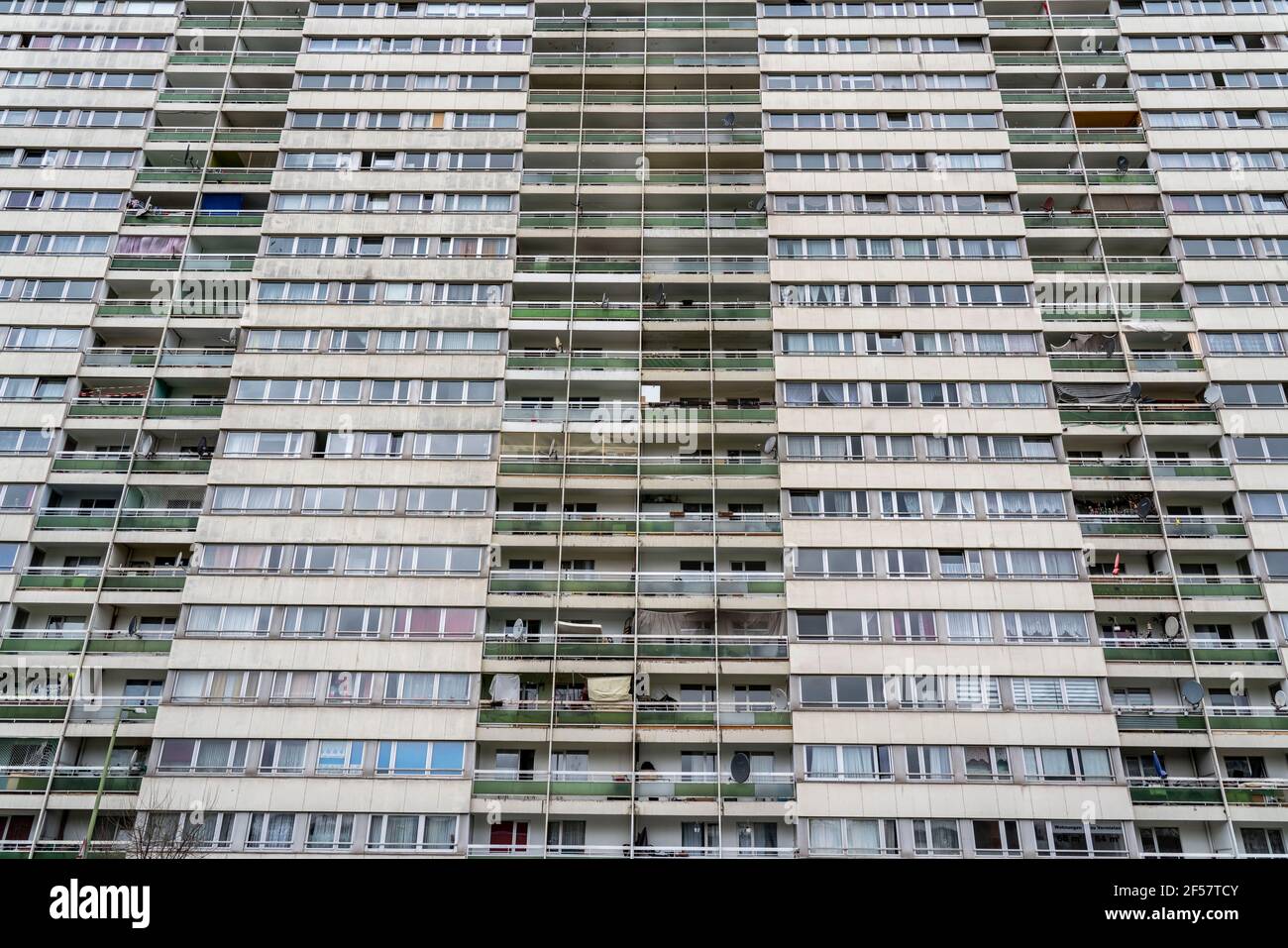 Duisburg-Hochheide, grande tenuta residenziale Wohnpark Hochheide, 6 alti edifici a 20 piani con oltre 1440 appartamenti, a partire dagli anni '70, un alto edificio Foto Stock