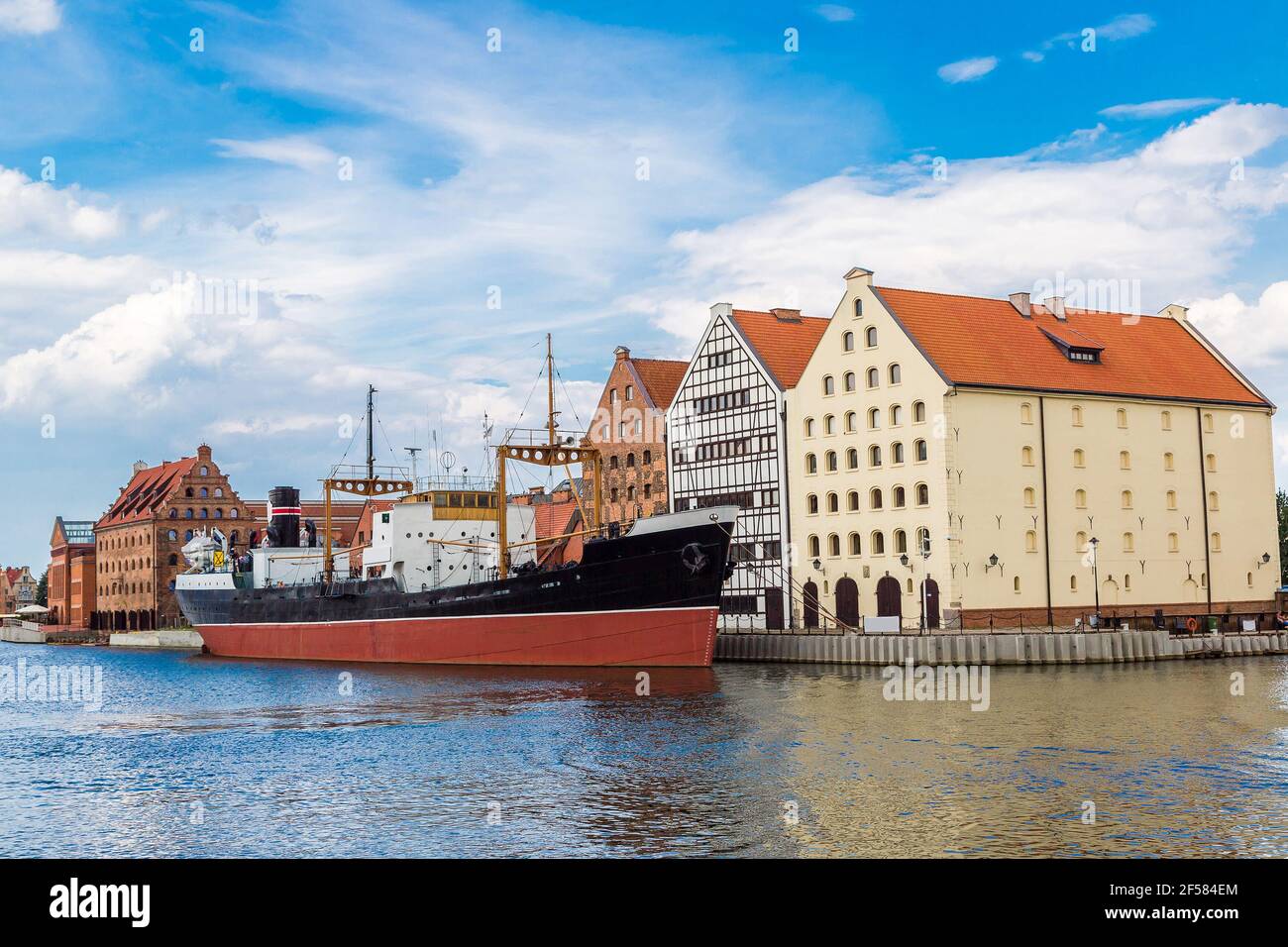 SS SOLDEK sul fiume Mottawa a Danzica. SS SOLDEK è la prima nave costruita dopo la seconda guerra mondiale in Polonia. Foto Stock